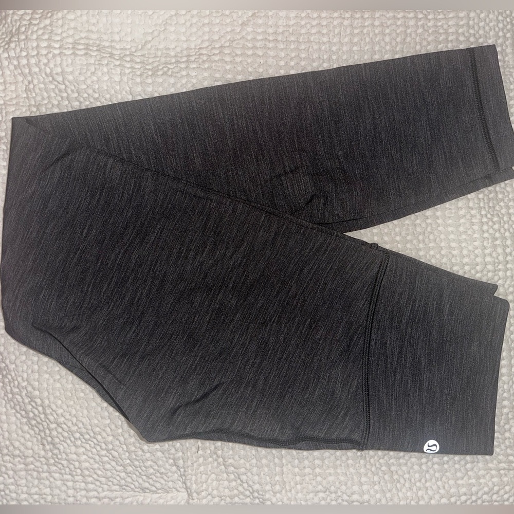 Lululemon Wunder Under Hi-Rise 7/8 Tight *Full-On Luxtreme 25"